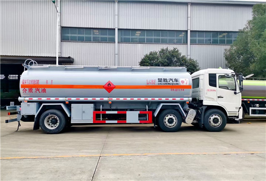  國六東風(fēng)天錦小三軸22.5方運(yùn)油車